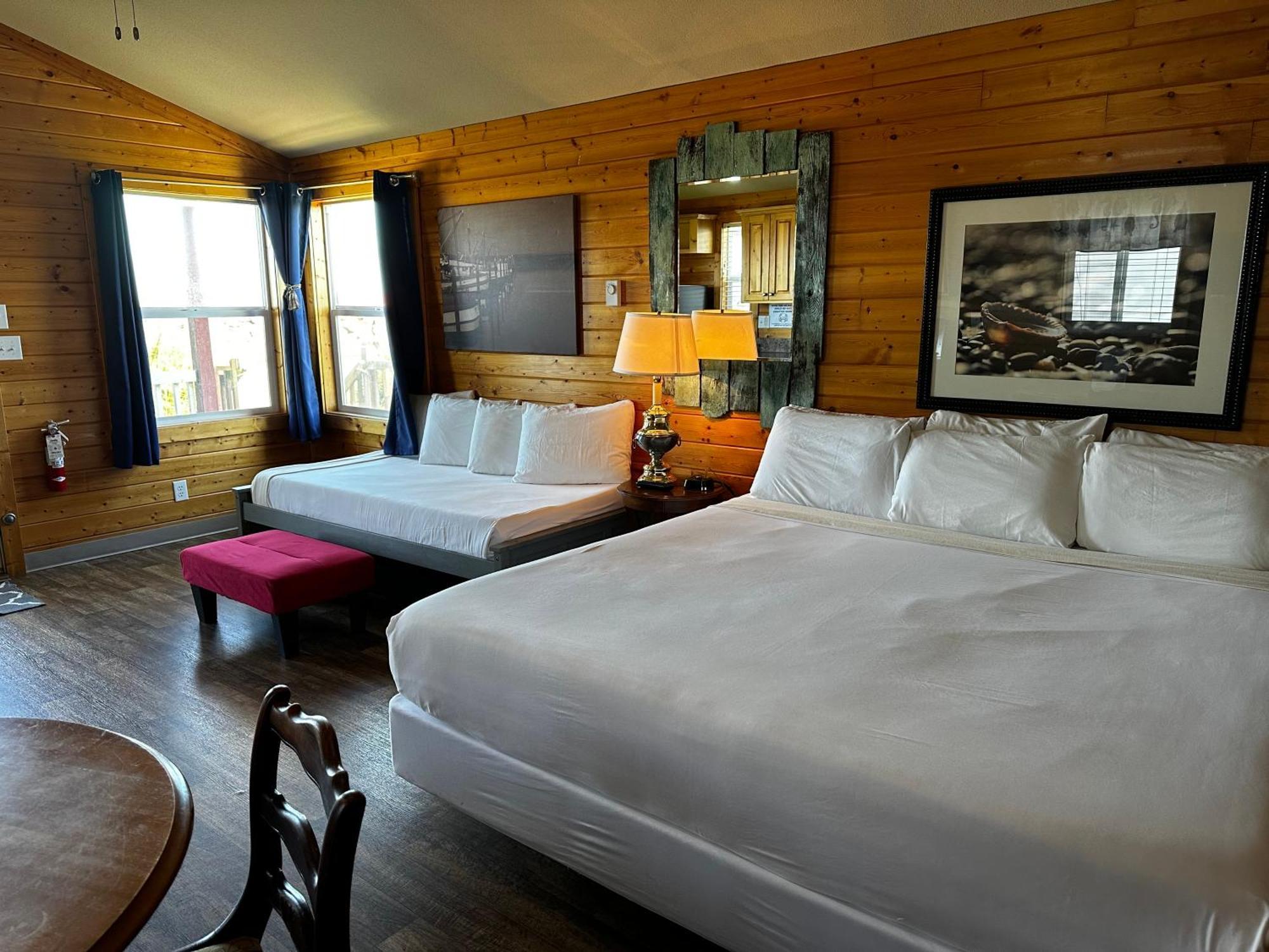 Westport Marina Cottages ภายนอก รูปภาพ